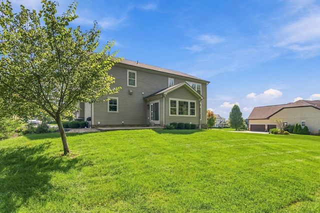 1002 Rambling Brook Way, Delaware, OH 43015