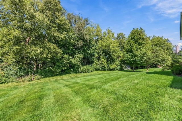 1002 Rambling Brook Way, Delaware, OH 43015