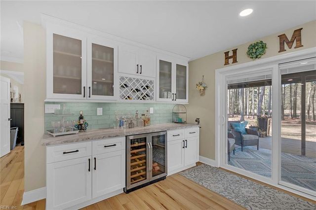 514 River Estates PL, Mathews, VA 23109