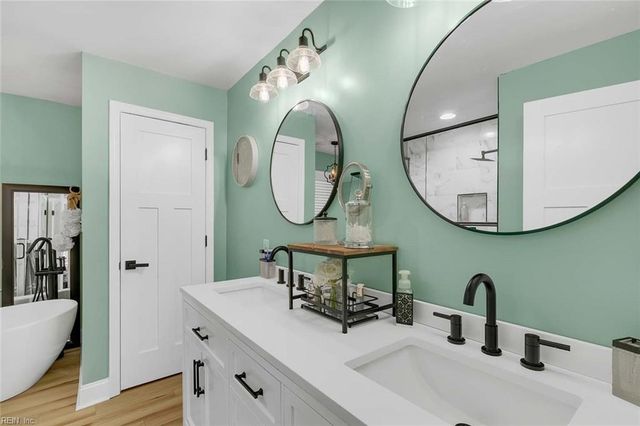 514 River Estates PL, Mathews, VA 23109