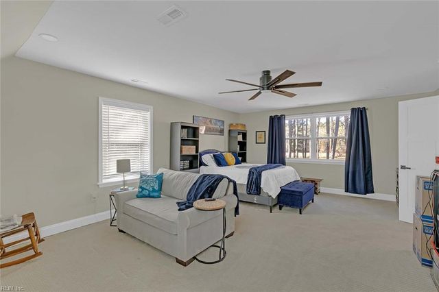 514 River Estates PL, Mathews, VA 23109