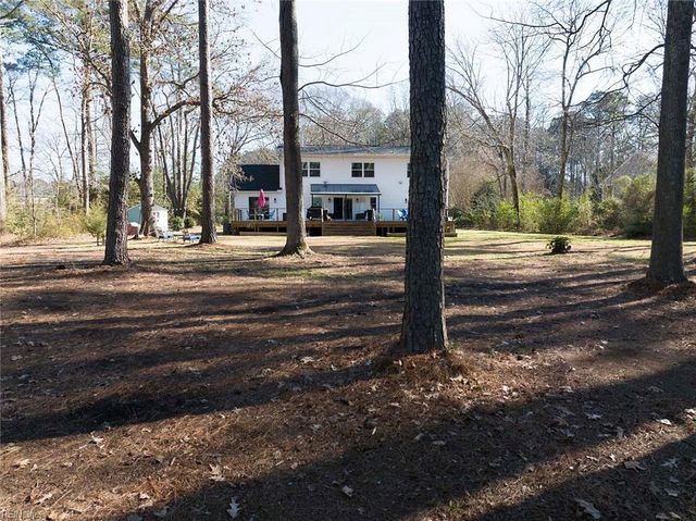 514 River Estates PL, Mathews, VA 23109