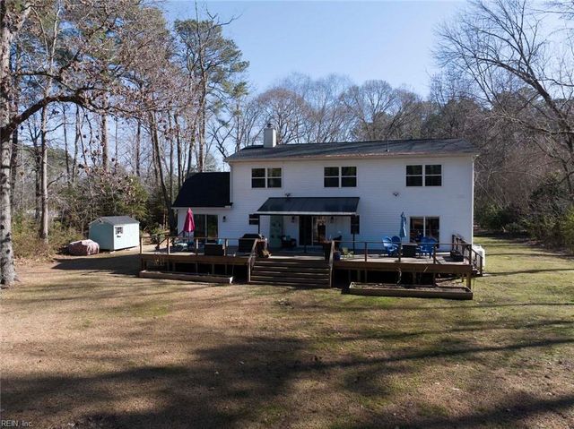 514 River Estates PL, Mathews, VA 23109