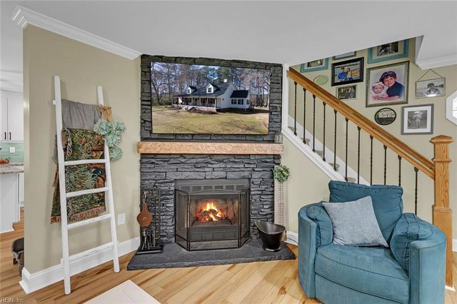 514 River Estates PL, Mathews, VA 23109