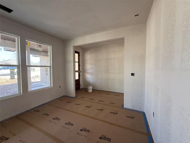 137 E Pauwela LN, Bastrop, TX 78602