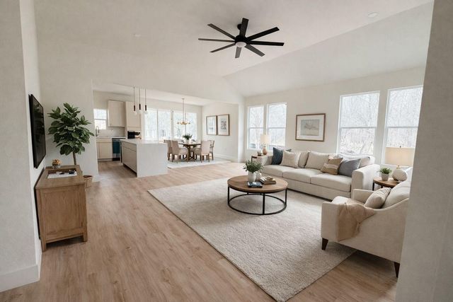 137 E Pauwela LN, Bastrop, TX 78602