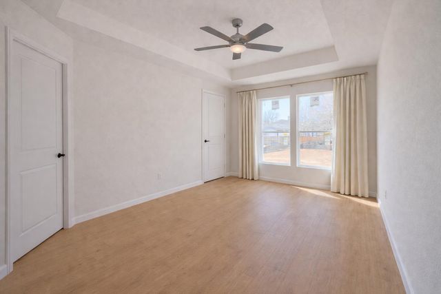 137 E Pauwela LN, Bastrop, TX 78602