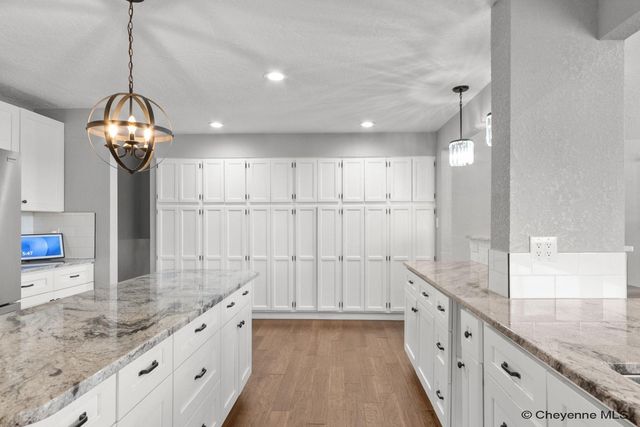 733 DOGWOOD AVE, Cheyenne, WY 82009