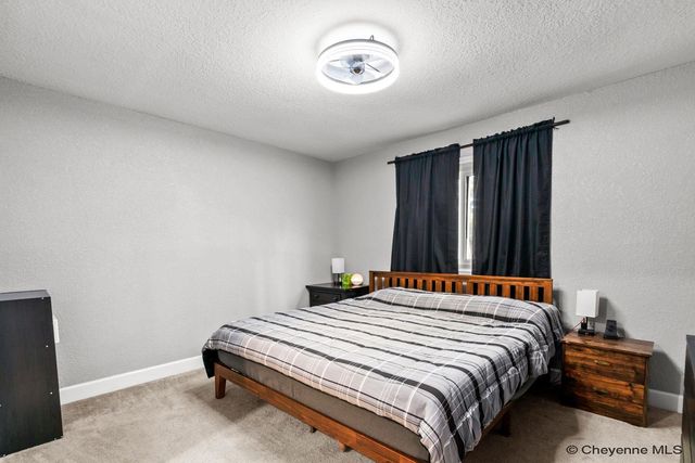 733 DOGWOOD AVE, Cheyenne, WY 82009