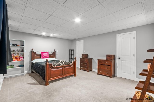 733 DOGWOOD AVE, Cheyenne, WY 82009