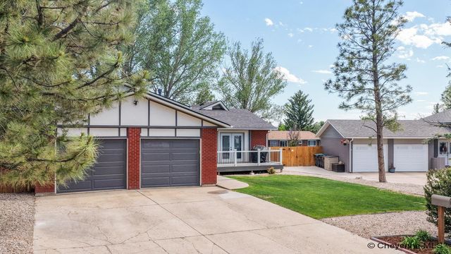 733 DOGWOOD AVE, Cheyenne, WY 82009