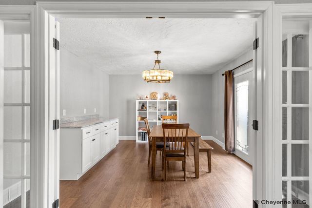 733 DOGWOOD AVE, Cheyenne, WY 82009