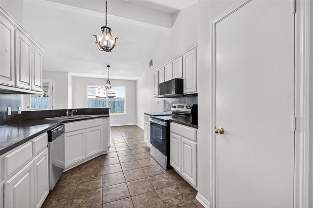 9104 Dolphin Circle, Texas City, TX 77591