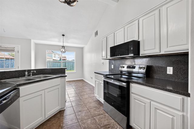 9104 Dolphin Circle, Texas City, TX 77591