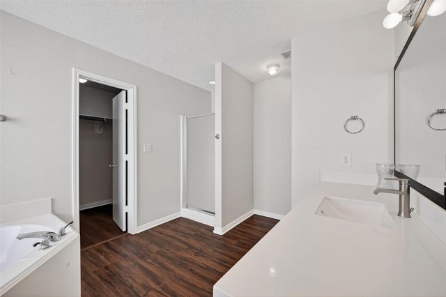 9104 Dolphin Circle, Texas City, TX 77591