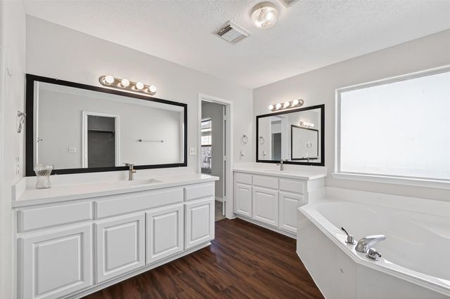 9104 Dolphin Circle, Texas City, TX 77591