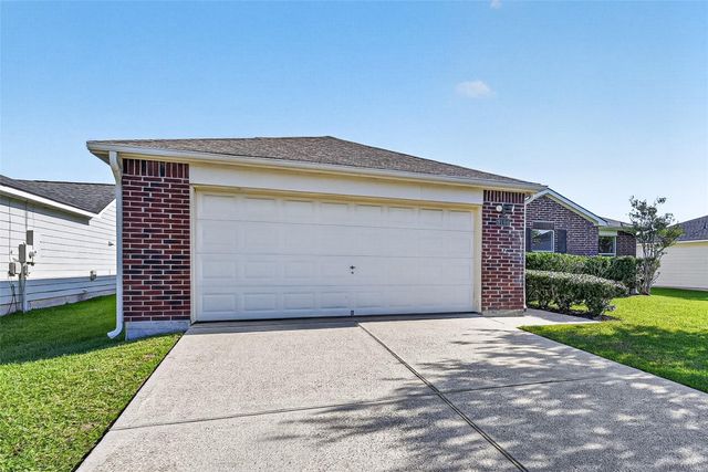 9104 Dolphin Circle, Texas City, TX 77591