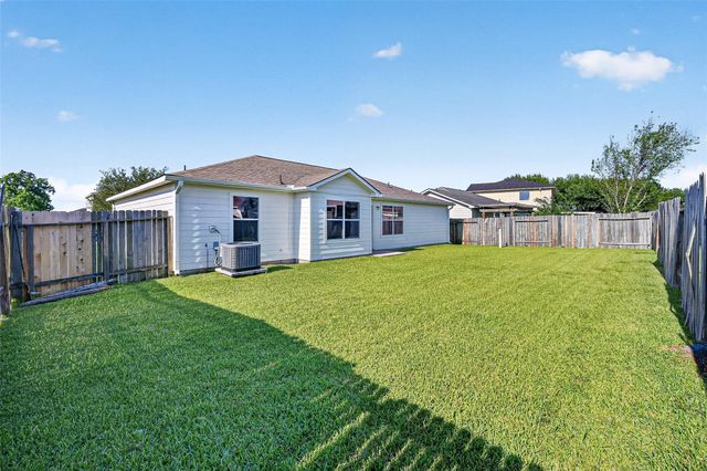 9104 Dolphin Circle, Texas City, TX 77591
