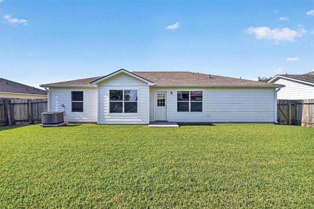 9104 Dolphin Circle, Texas City, TX 77591