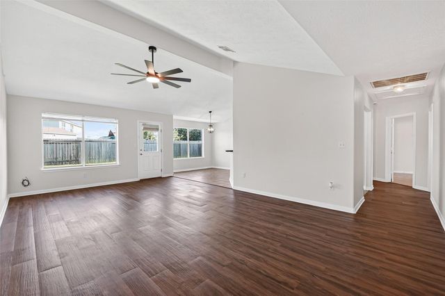 9104 Dolphin Circle, Texas City, TX 77591