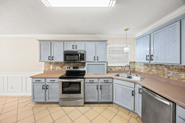 210 Secretariat Street, Georgetown, KY 40324