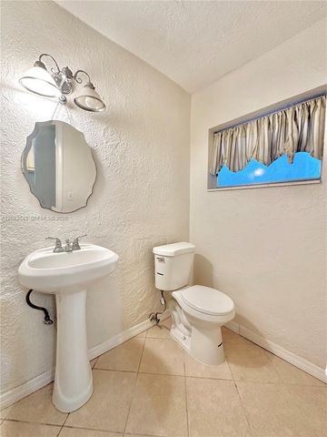 8650 SW 67th Ave 1032, Pinecrest, FL 33143