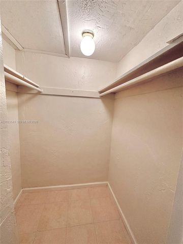 8650 SW 67th Ave 1032, Pinecrest, FL 33143