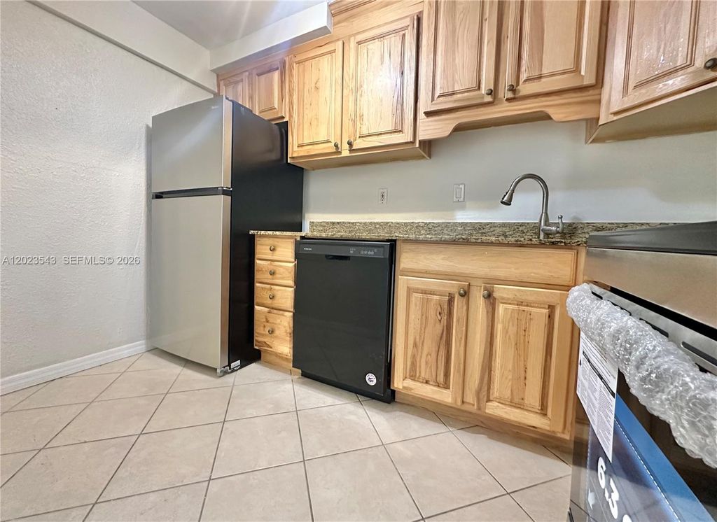 8650 SW 67th Ave 1032, Pinecrest, FL 33143