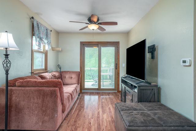 642 8TH Street, Silvis, IL 61282