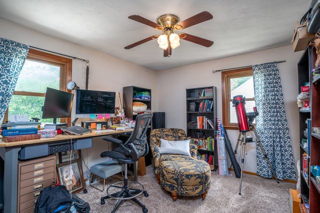 642 8TH Street, Silvis, IL 61282