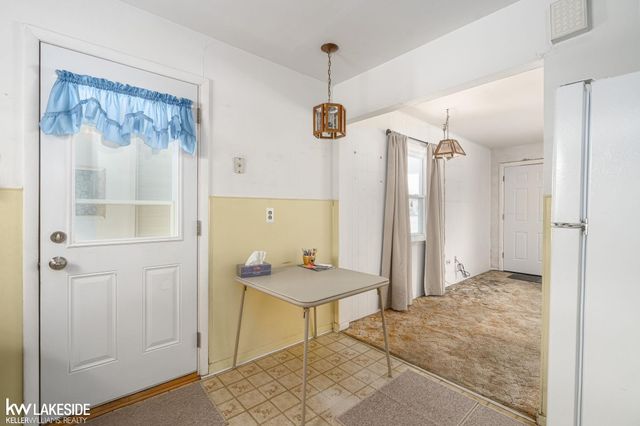 14358 Hendricks Avenue, Warren, MI 48089