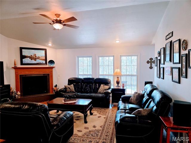 10535 Limestone Lane, Rolla, MO 65401