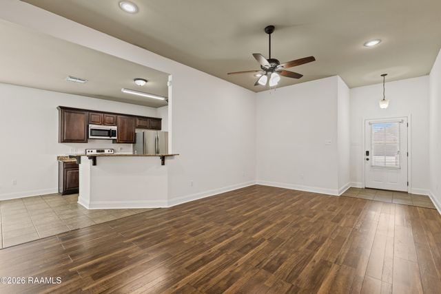 507 Flanders Ridge Drive, Youngsville, LA 70592