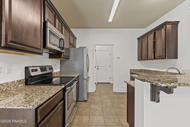 507 Flanders Ridge Drive, Youngsville, LA 70592