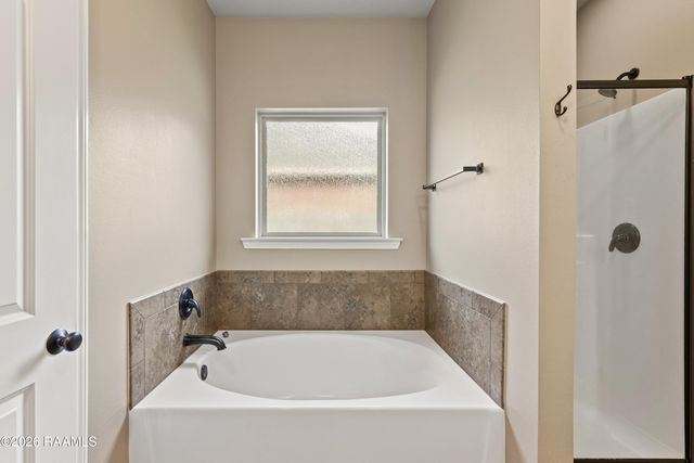 507 Flanders Ridge Drive, Youngsville, LA 70592