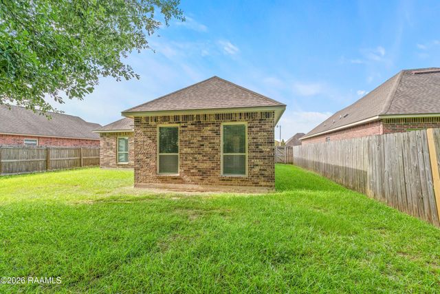 507 Flanders Ridge Drive, Youngsville, LA 70592