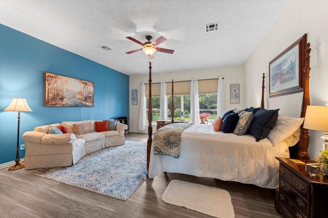 8504 Prince William Court, Montgomery, TX 77316