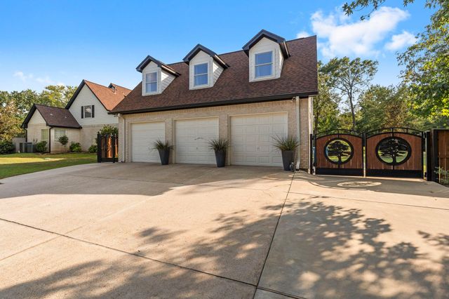 8504 Prince William Court, Montgomery, TX 77316