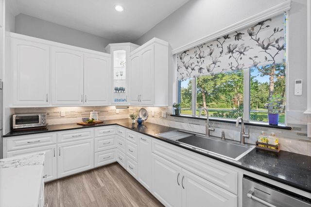 8504 Prince William Court, Montgomery, TX 77316