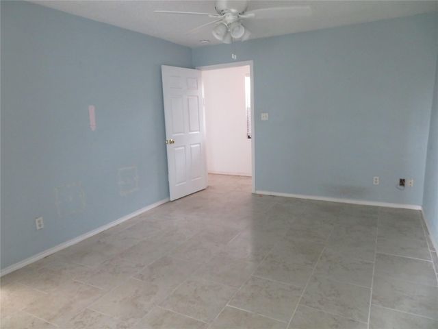 3135 Golfcrest Boulevard, Houston, TX 77087