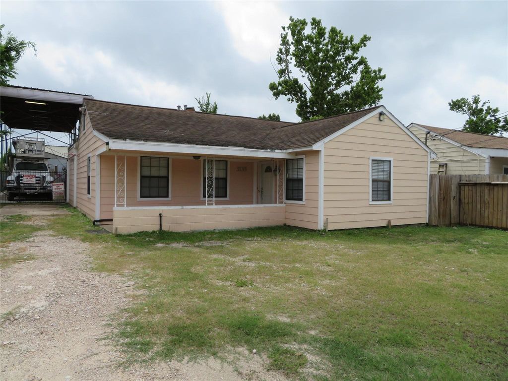 3135 Golfcrest Boulevard, Houston, TX 77087