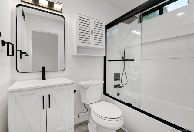 8667 Cetus Rd, San Diego, CA 92126