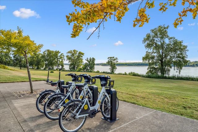 844 HARBOR ISLE CIR E, Memphis, TN 38103