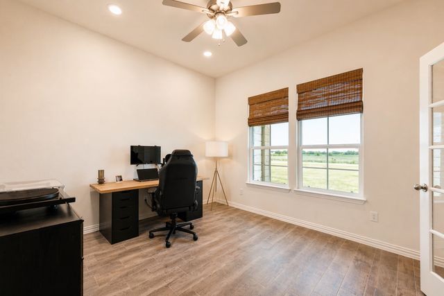 1530 County Road 200, Valley View, TX 76272