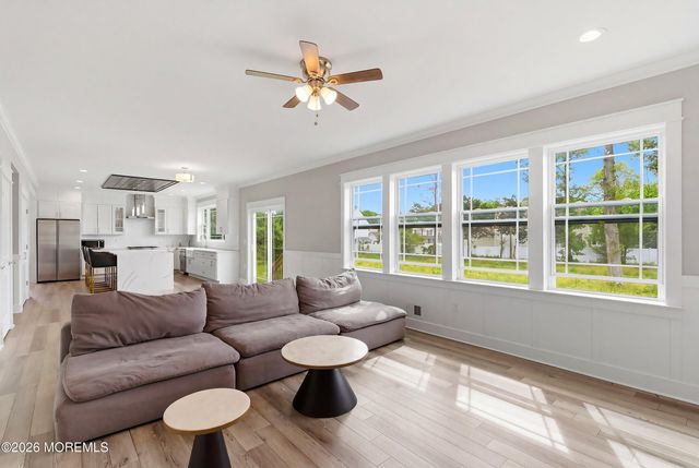 681 Lake Barnegat Drive N, Lanoka Harbor, NJ 08734