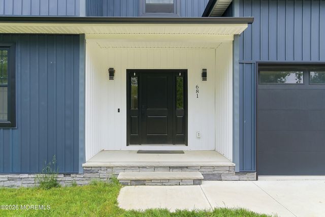 681 Lake Barnegat Drive N, Lanoka Harbor, NJ 08734