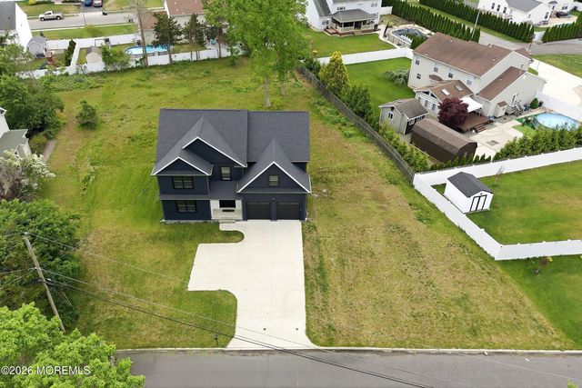 681 Lake Barnegat Drive N, Lanoka Harbor, NJ 08734