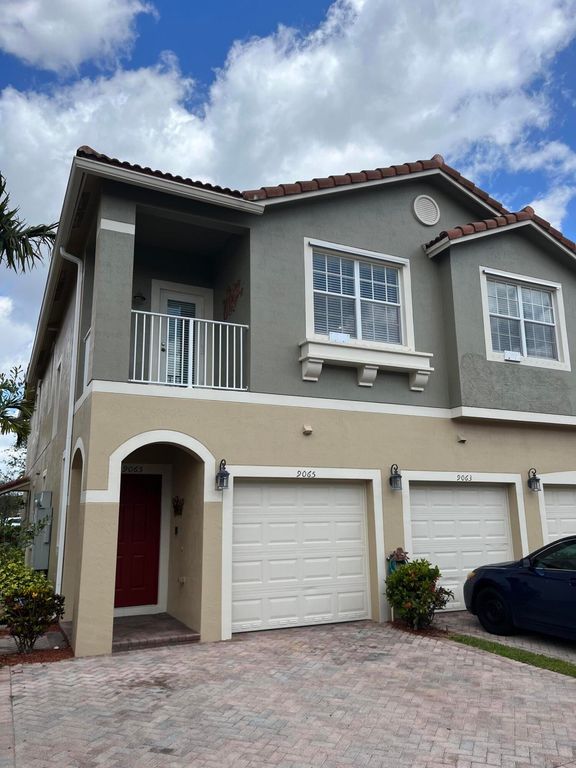 9065 Preston Place 16202, Tamarac, FL 33321