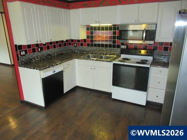 4748 Paul Ct NE, Salem, OR 97305