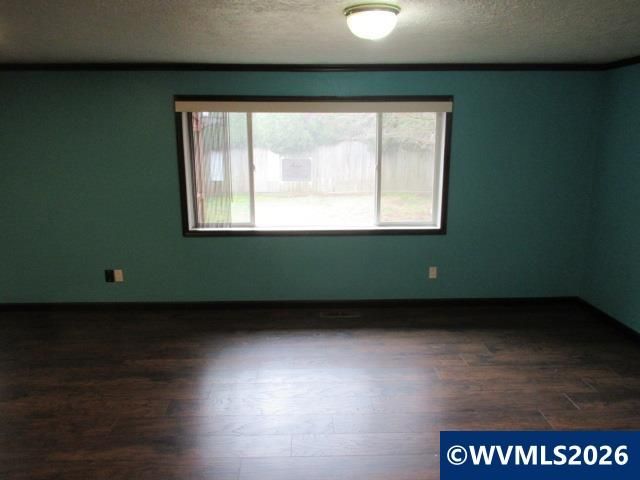 4748 Paul Ct NE, Salem, OR 97305